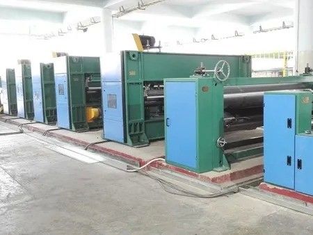 Produktionslinie für die Stanzung von Nadeln für Teppiche aus nicht gewebten Stoffen 100 kg/h - 500 kg/h